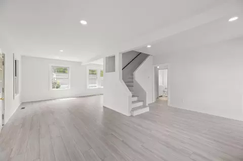 Living - 826 Riverside, Augusta, ME 04330 photo 3 of 6