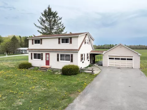 300 Coldbrook Rd, Hampden, ME 04444