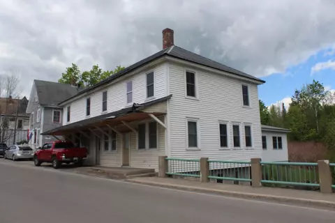 328 Main St, Sherman, ME 04776