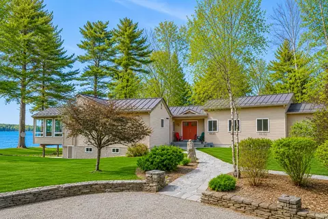 124 Collette Rd, Holden, ME 04429