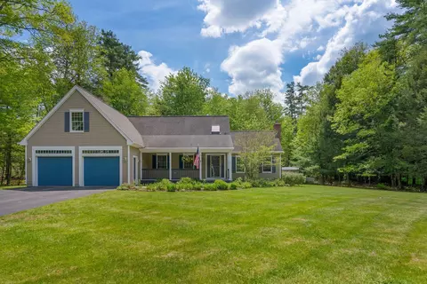 8 Whitney Way, Topsham, ME 04086