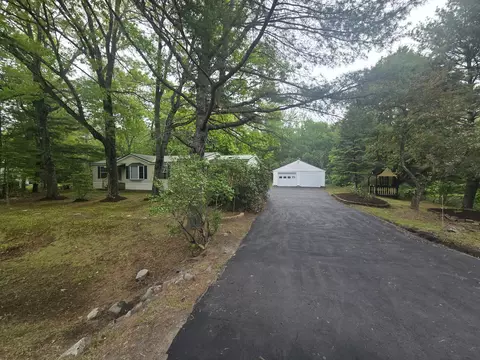 125 Riverside Dr, Eddington, ME 04428