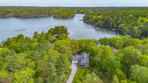 31 Painted Point Rd, Phippsburg, ME 04562