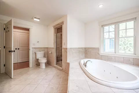 Bath - 31 Painted Point Rd, Phippsburg, ME 04562 photo 5 of 7