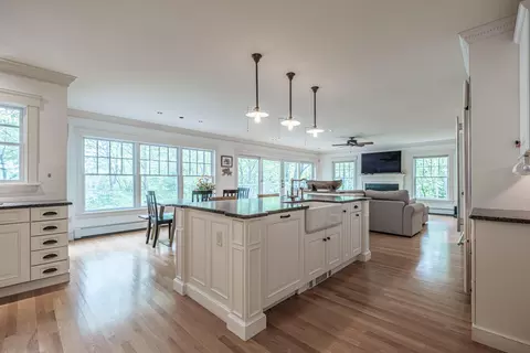 Kitchen - 31 Painted Point Rd, Phippsburg, ME 04562 photo 4 of 4