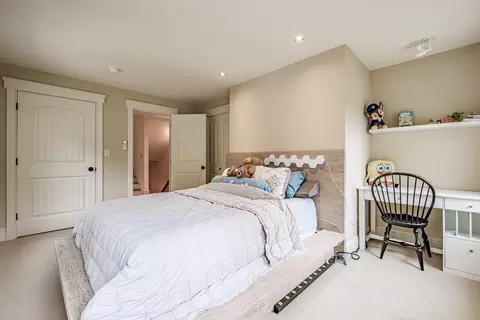 Bedroom - 31 Painted Point Rd, Phippsburg, ME 04562 photo 2 of 7