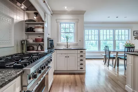 Kitchen - 31 Painted Point Rd, Phippsburg, ME 04562 photo 3 of 4