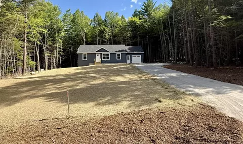 28 Beechwood Ln, Bridgton, ME 04009
