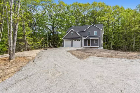 6 Deluca Dr, Windham, ME 04062