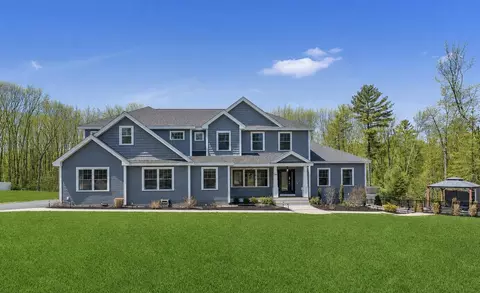54 Grand Trail Dr, Wells, ME 04090