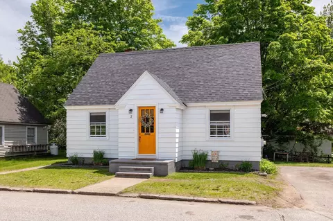 2 Gove St, Sanford, ME 04073