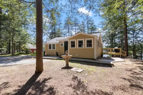 Exterior - 33 E Shore Dr, Limerick, ME 04048 photo 9 of 9