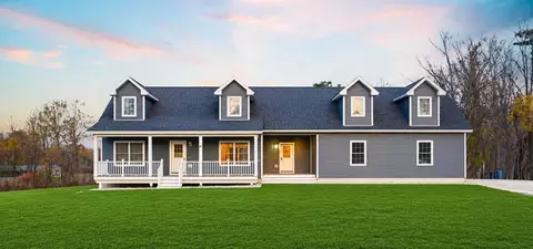 42 Durham Rd, Freeport, ME 04032