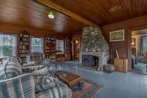 Living - 163 Back Rd, Brooklin, ME 04616 photo 8 of 12