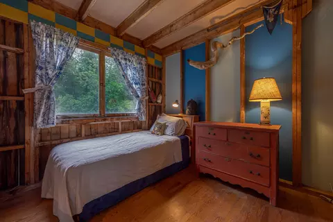 Bedroom - 163 Back Rd, Brooklin, ME 04616 photo 2 of 12