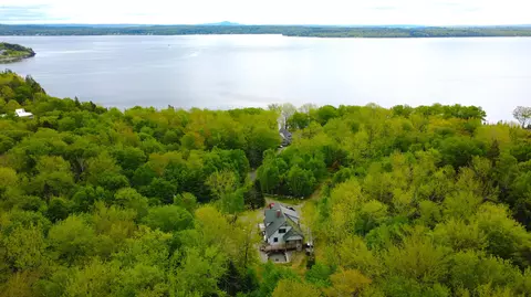 37 Norumbega Dr, Stockton Springs, ME 04981