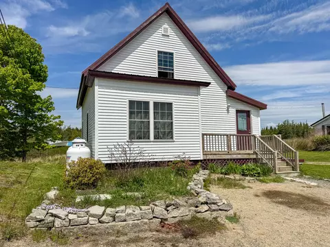 304 Main St, Jonesport, ME 04649