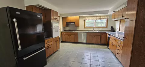 Kitchen - 604 Leighton Rd, Augusta, ME 04330 photo 1 of 2