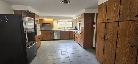 Kitchen - 604 Leighton Rd, Augusta, ME 04330 photo 2 of 2