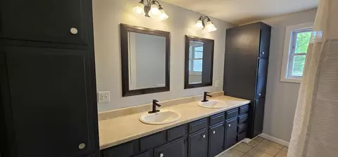 Bath - 604 Leighton Rd, Augusta, ME 04330 photo 1 of 2