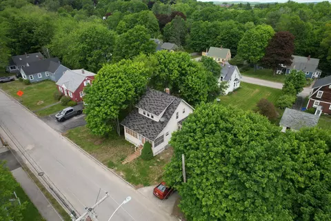 52 Caron Ln, Auburn, ME 04210