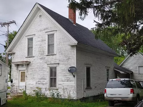 38 Water St, Guilford, ME 04443