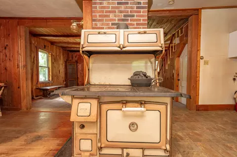 Entry Way - 1017 Howland Rd, Lagrange, ME 04453 photo 5 of 16