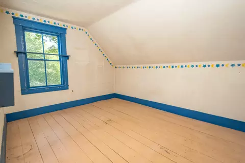 Bedroom - 1017 Howland Rd, Lagrange, ME 04453 photo 7 of 14