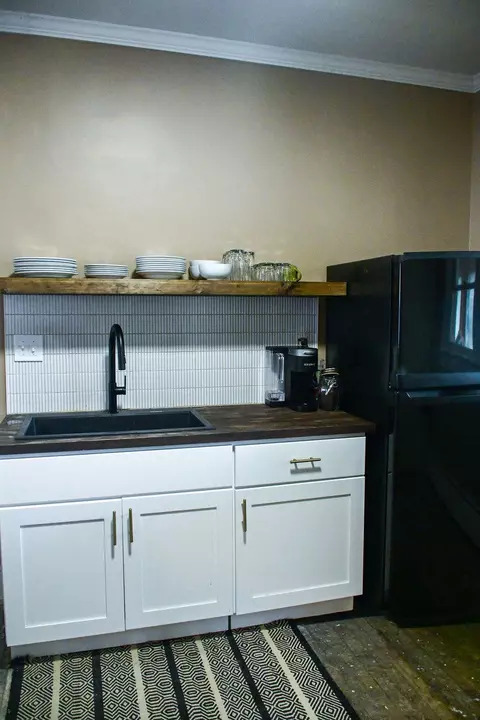 Kitchen - 17 Katahdin Ave, Millinocket, ME 04462 photo 2 of 4