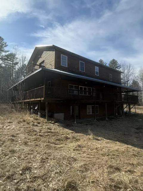 204 Rome Rd, Mercer, ME 04957