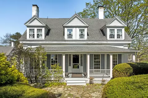 36 Pleasant St, Damariscotta, ME 04543