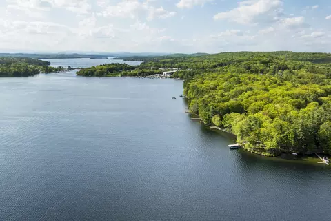 75 Scenic View Dr, Naples, ME 04055