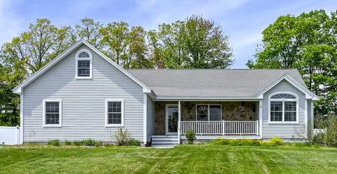 13 Blake Ave, Saco, ME 04072