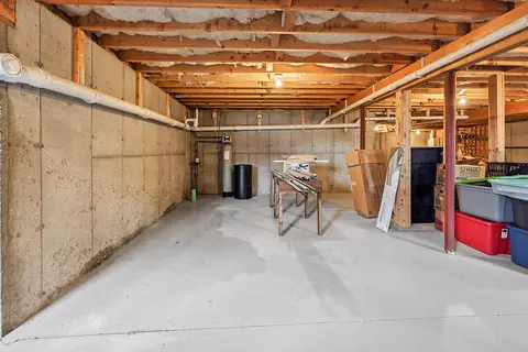 Exterior - 9 Fieldstone Dr, Augusta, ME 04330 photo 2 of 8