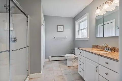 Bath - 9 Fieldstone Dr, Augusta, ME 04330 photo 2 of 3