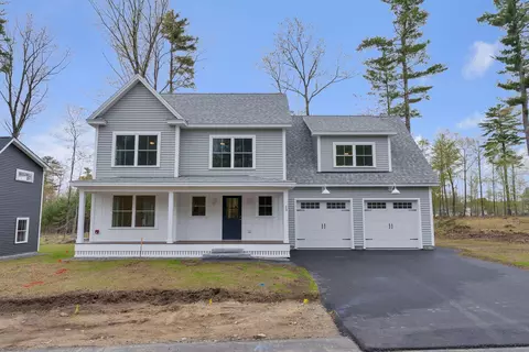 33 Lochwood Dr, Gorham, ME 04038