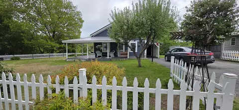 71 73 Main Rd, Medway, ME 04460