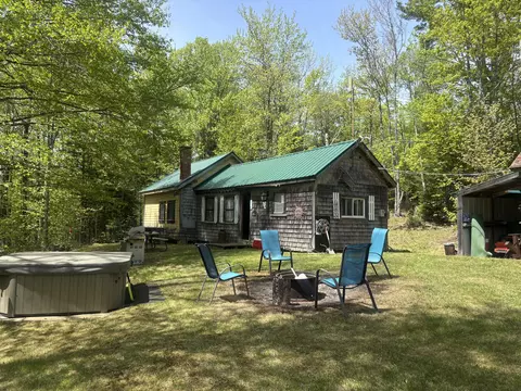192 Steadmans Landing Rd, Dover Foxcroft, ME 04426