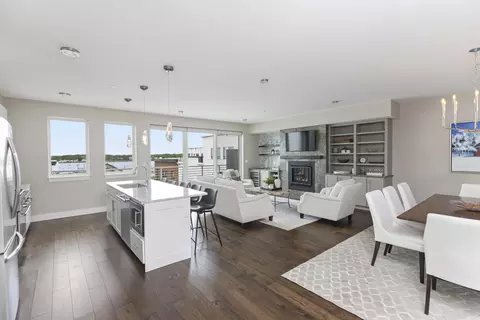 383 Commercial St #603, Portland, ME 04101