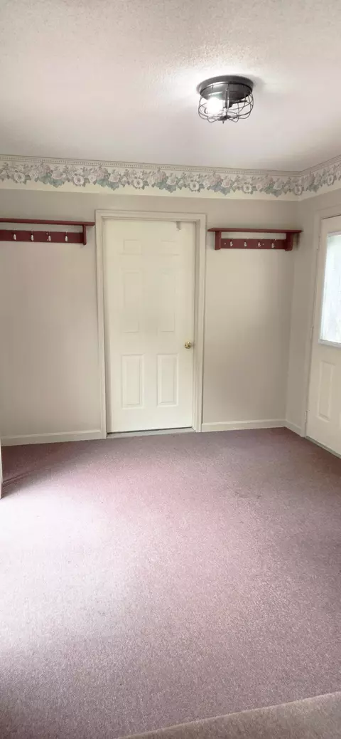 Entry Way - 5 Walnut Dr #C-2, Windham, ME 04062 photo 1 of 1
