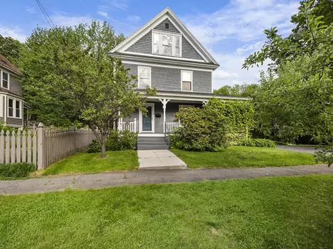 5 West St, Waterville, ME 04901