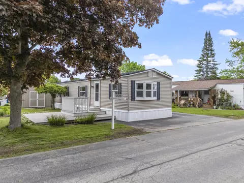 113 Blackberry Pl, Kittery, ME 03904