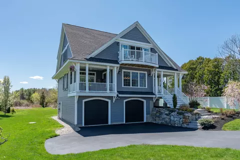 2 Cottage Way, Kittery, ME 03904