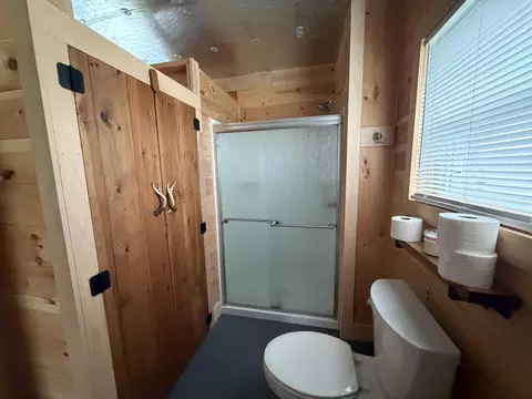 Bath - 115 Forest Rd, Warren, ME 04864 photo 1 of 2