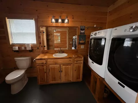 Bath - 115 Forest Rd, Warren, ME 04864 photo 2 of 2