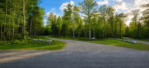 39 Deer Hill Ln, Hampden, ME 04444