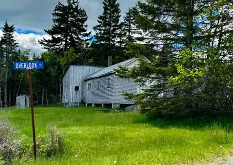 3 Overlook Ln, Machiasport, ME 04655
