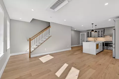 Living - 32 Fairway Commons Dr #11, Gorham, ME 04038 photo 5 of 8