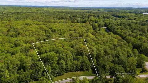 31 Nissen Farm Ln # -2, Damariscotta, ME 04543