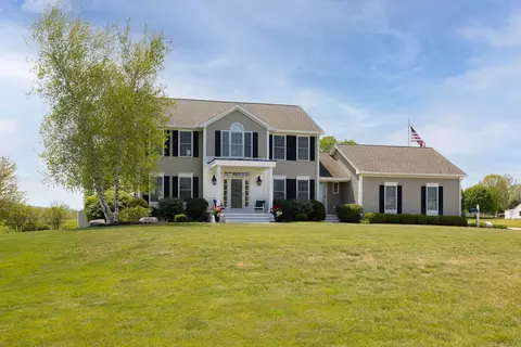 12 Perrys Way, Berwick, ME 03901